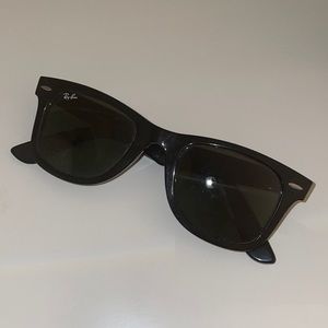 Black Ray-Ban Wayfarer sunglasses